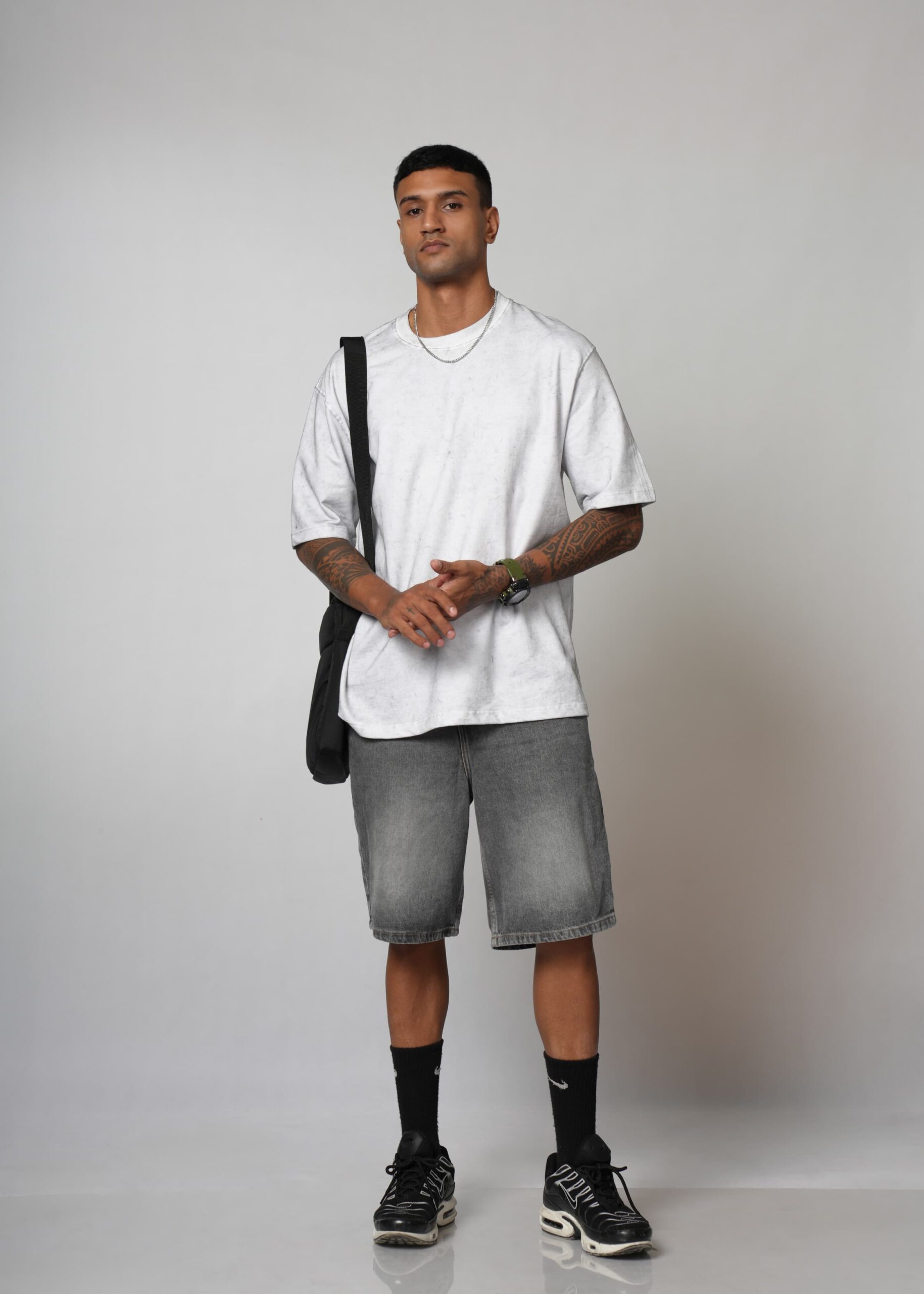 1000323093 Premium Oversized 100% Cotton t shirt 220GSM to 240GSM White colour - Image 1